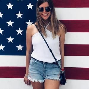 Meet your Posher, Lexi